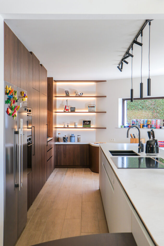 ruime keuken met veel plaats